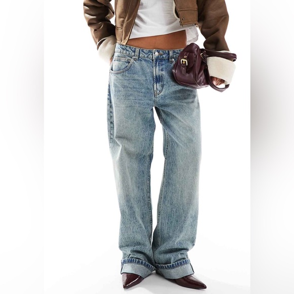 ASOS Blue Boyfriend Jeans Relaxed Fit - Picture 1 of 4
